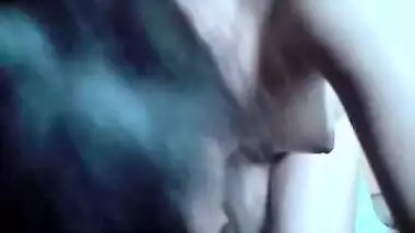 Desi in action with her bf in hotel