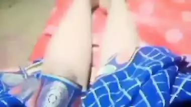 Chubby village aunty showing muskmelon big boobs