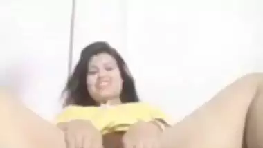 Boudi lifting nighty naked pussy pics and videos