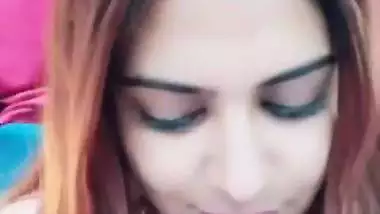 Big tits Indian cam girl paid topless chat recorded