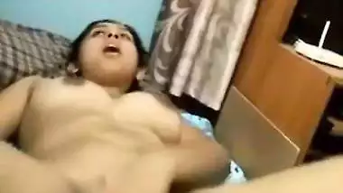 Pussy fingering selife solo