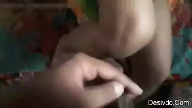 Indian bhabhi Handjob and cum on boobs