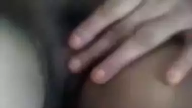 Chubby bhabhi pink pussy showing viral video making