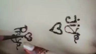 Indian girl putting mehendi on nude body viral MMS