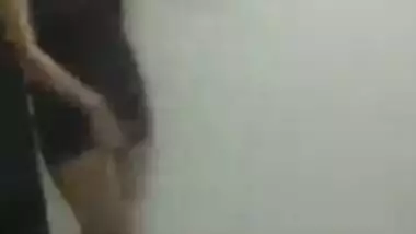 Sexy Indian College Teen HOT Dance For BF