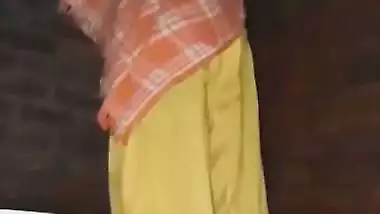 Dehati desi bathing merged video leaks