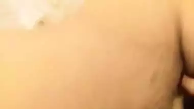 Lady gives an Indian blowjob to her lover in bed