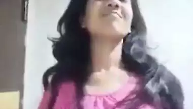 Cute Indian nude girl solo video