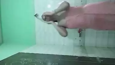 Indian girl after bath nude show for boyfriend