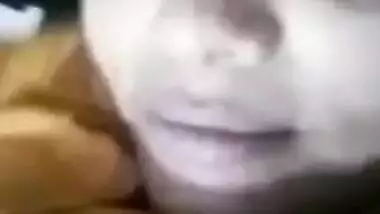 Sex Desi girl exposes her perky XXX boobs for a while and hides them back