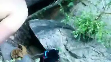 Desi randi aunty sitting nude outdoor clip