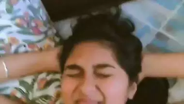 Lover fucks GF’s mouth and cums on her face in Hindi bf