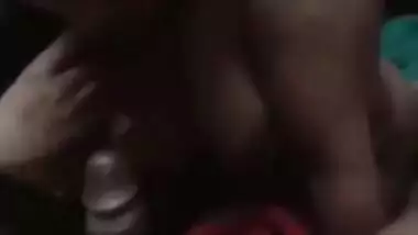 Desi sexy wife hot boobs
