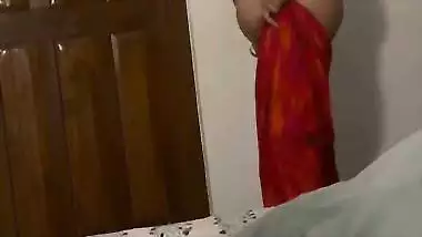 Huge tits MILF pics and nude videos before viral sex