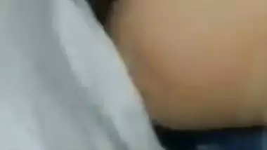 Penetrates my dick in GF’s tight pussy in desi sex MMS