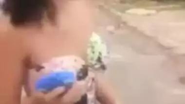 Cutie College grl Showing Boobs Outdoor