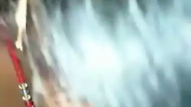 Bhabhi puts condom on a dick for blowjob in Bihari sex video