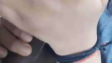 An 18-year-old GF gives a desi blowjob to her lover