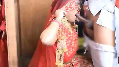 Desi sex video of Sasur fucking his Bahu on her suhagrat