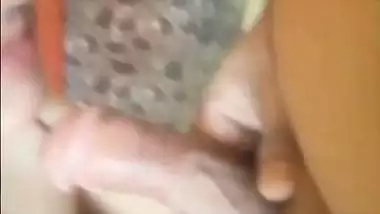 Gujrati milf’s xxx MMS with her lover from Oyo room