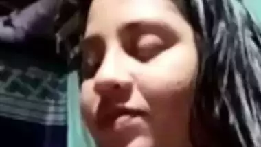 Chubby village aunty shows nude figure on video call