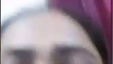 Sexy bhabhi nude breasts showing on video call