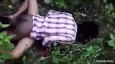 Horny teen girl enjoying outdoor sex with her best friends