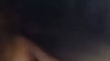 Kinky lover shoots his desi GF’s blowjob MMS