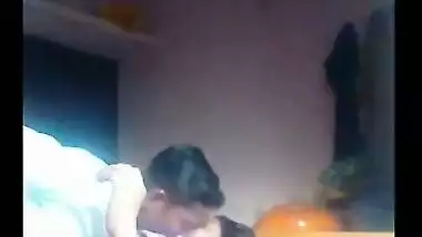 Village mai sexy bhabhi naukar se chud gayi