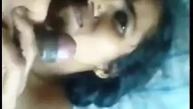 Aged Bangla maid eating cum MMS sex movie