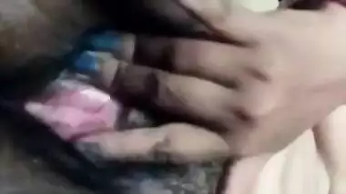 Unsatisfied village boudi Showing Her Self Part 2