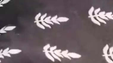 Mallu girl giving blowjob outdoors