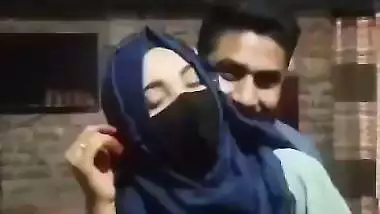 Karachi guy squeezes his sister’s boobs behind his parents