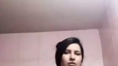 Paki aunty stripping bra and panty nude viral show