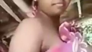 Dehati desi boudi from Bangladesh exposing natural nude figure