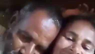 Uncle sucking wife boobs in viral selfie sex clip