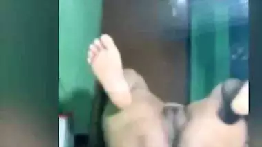 Sexy cpl show squirt hard